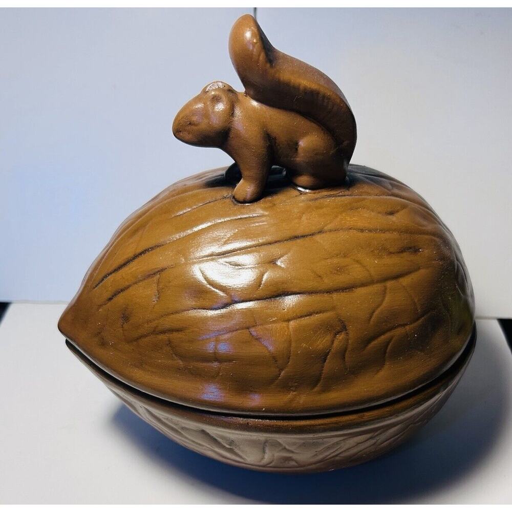 VTG Holland Mold Hand Painted Ceramic Squirrel on Acorn Nut Candy Bowl Signed 70